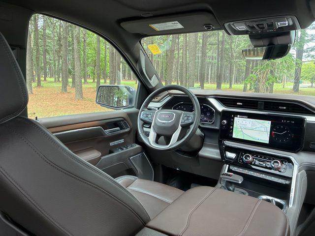 2025 GMC Sierra 1500 4WD Crew Cab Short Box Denali