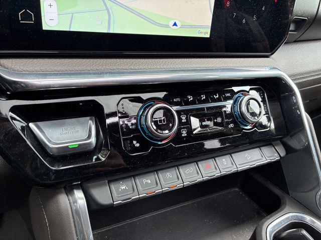 2025 GMC Sierra 1500 4WD Crew Cab Short Box Denali