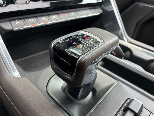 2025 GMC Sierra 1500 4WD Crew Cab Short Box Denali