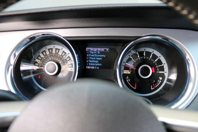 2013 Ford Mustang V6 Premium