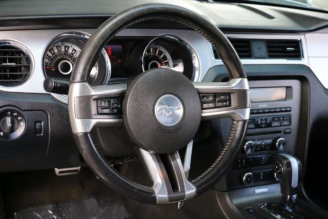 2013 Ford Mustang V6 Premium