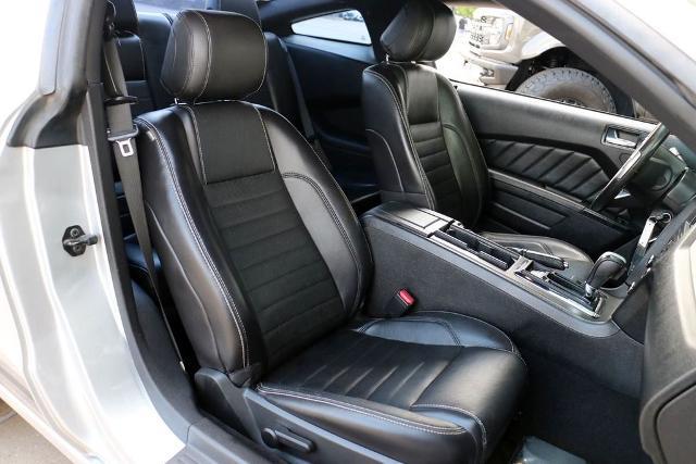 2013 Ford Mustang V6 Premium