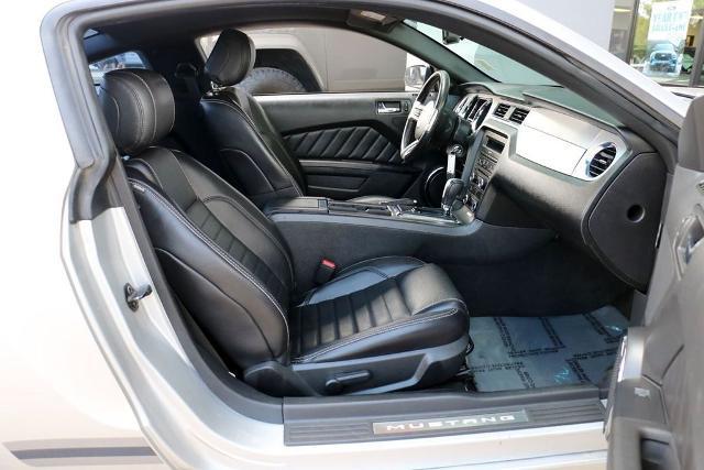 2013 Ford Mustang V6 Premium