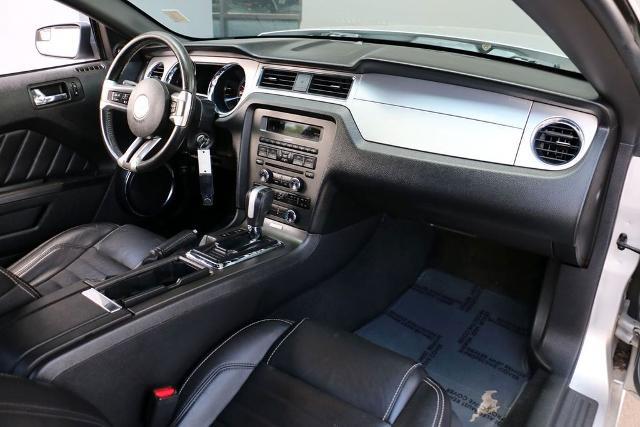 2013 Ford Mustang V6 Premium