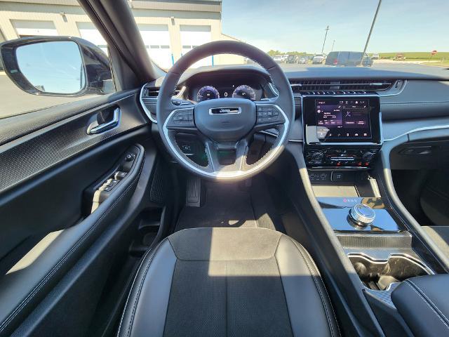 2025 Jeep Grand Cherokee Altitude X 4x4