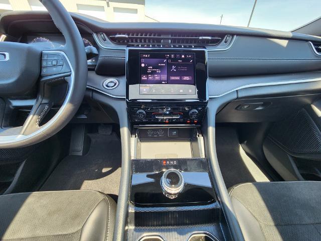2025 Jeep Grand Cherokee Altitude X 4x4