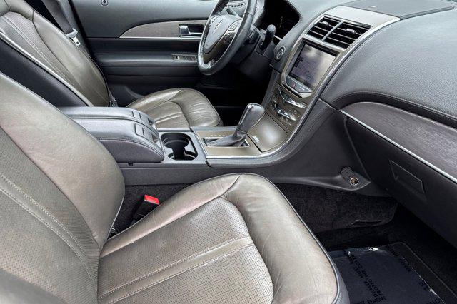 2013 Lincoln MKX Base