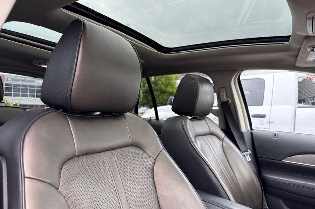 2013 Lincoln MKX Base