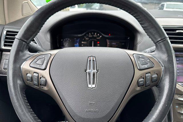 2013 Lincoln MKX Base