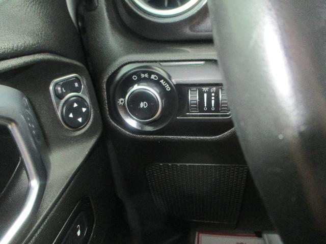 2021 Jeep Wrangler Sahara Altitude 4x4