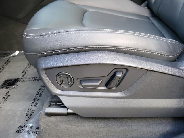 2025 Audi Q7 Premium 45 TFSI quattro Tiptronic