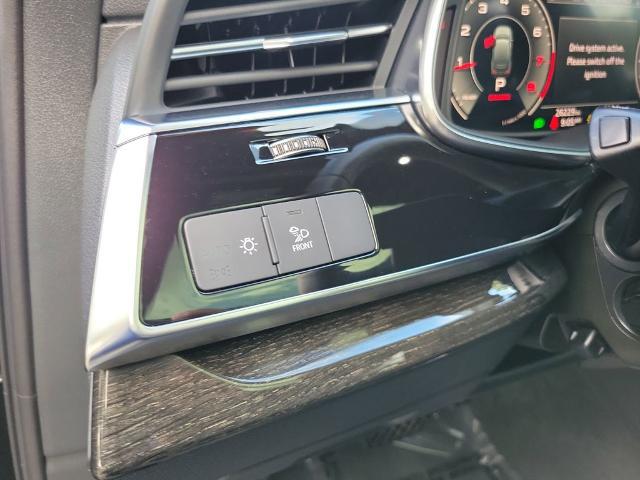 2025 Audi Q7 Premium 45 TFSI quattro Tiptronic