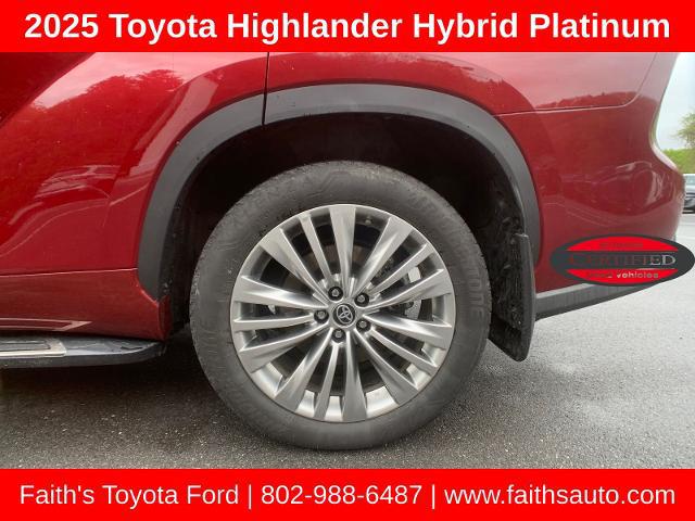 2025 Toyota Highlander Hybrid Platinum