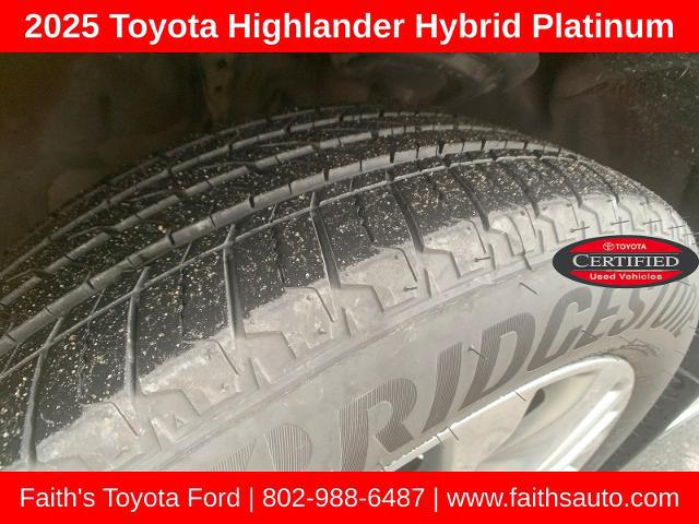 2025 Toyota Highlander Hybrid Platinum