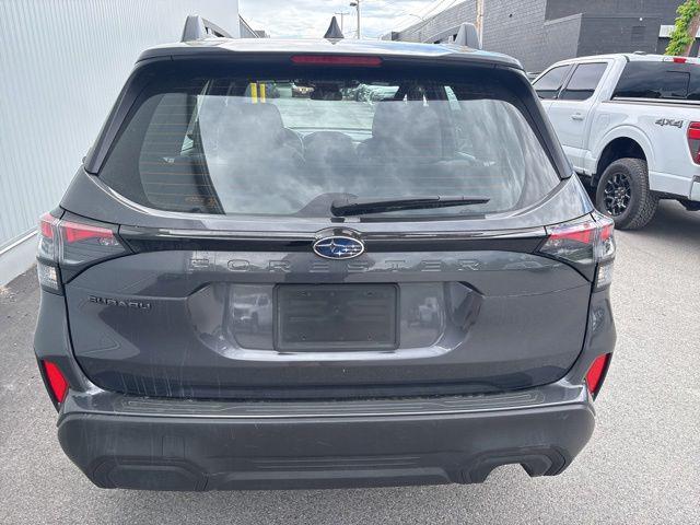 2025 Subaru Forester Base