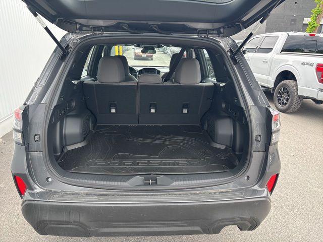2025 Subaru Forester Base