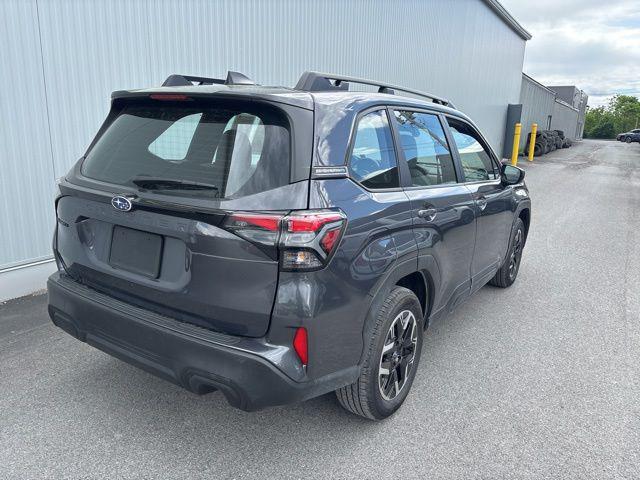 2025 Subaru Forester Base