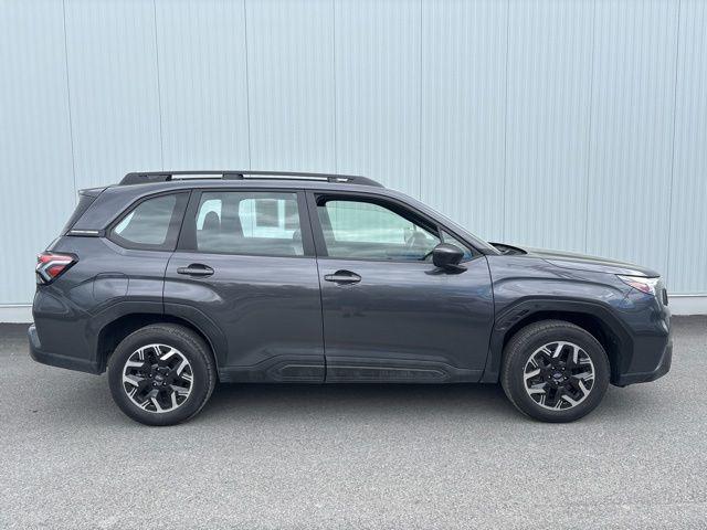 2025 Subaru Forester Base