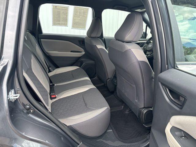 2025 Subaru Forester Base