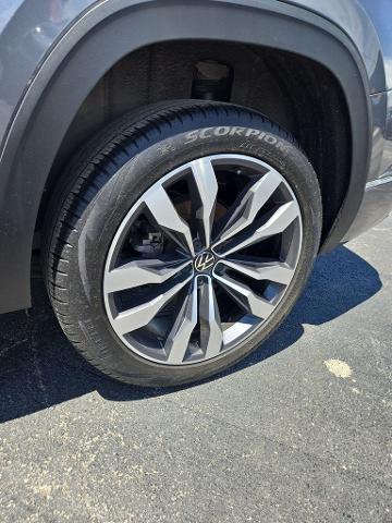 2022 Volkswagen Atlas 3.6L V6 SEL Premium R-Line