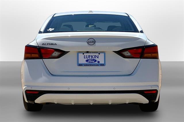 2025 Nissan Altima SV FWD