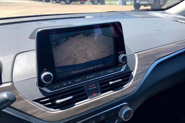 2025 Nissan Altima SV FWD