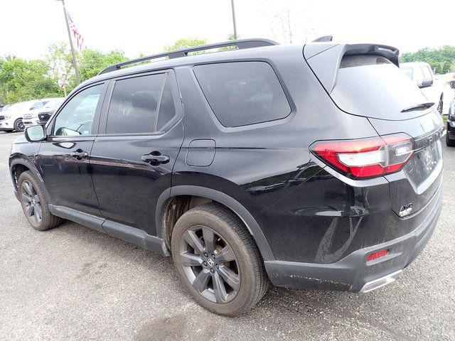 2023 Honda Pilot AWD Sport