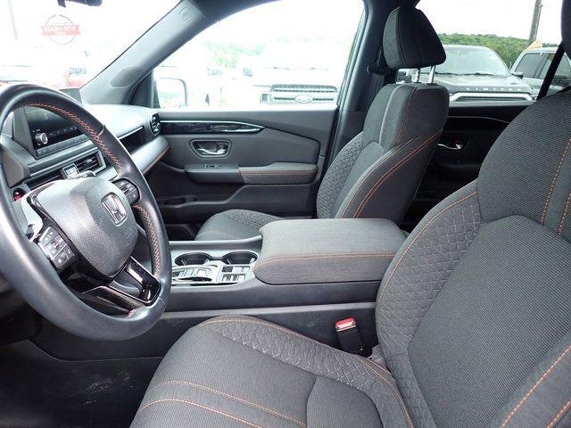 2023 Honda Pilot AWD Sport