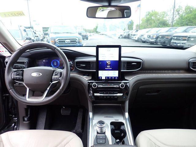 2022 Ford Explorer Platinum