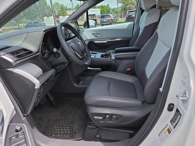 2024 Toyota Sienna XSE