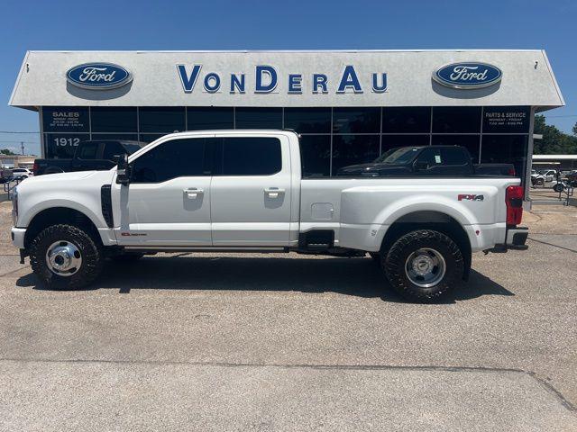2025 Ford F-350 Platinum for sale in El Campo, TX