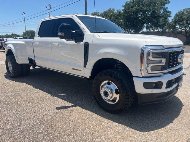 2025 Ford F-350 Platinum