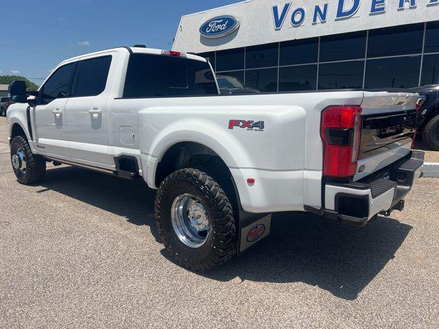 2025 Ford F-350 Platinum