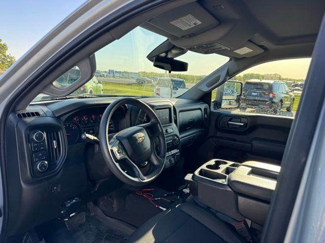 2022 Chevrolet Silverado 1500 4WD Crew Cab Short Bed Custom