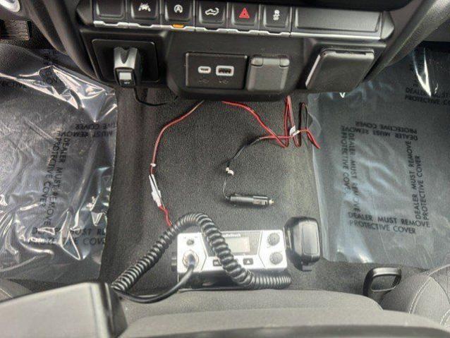 2022 Chevrolet Silverado 1500 4WD Crew Cab Short Bed Custom