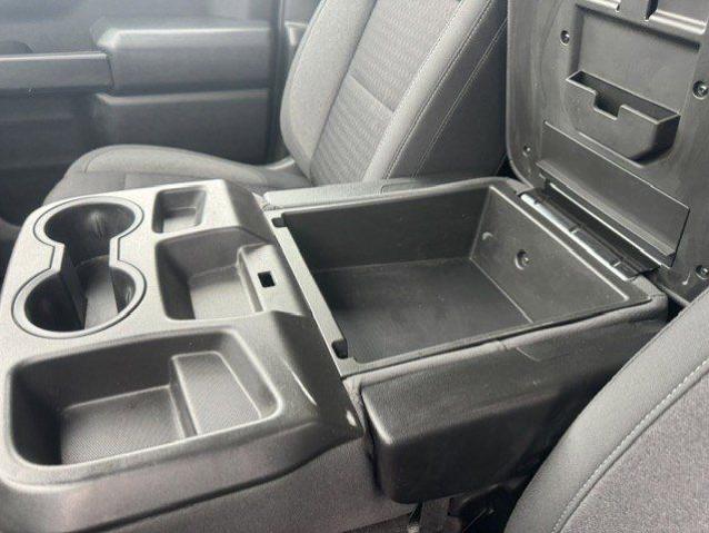 2022 Chevrolet Silverado 1500 4WD Crew Cab Short Bed Custom