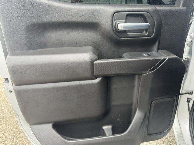 2022 Chevrolet Silverado 1500 4WD Crew Cab Short Bed Custom