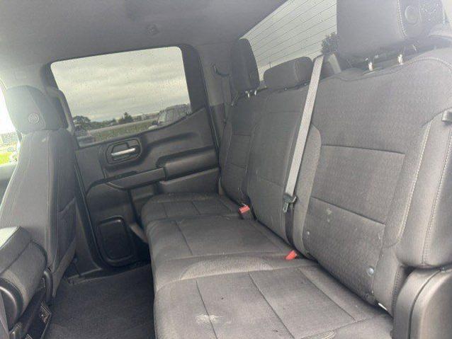 2022 Chevrolet Silverado 1500 4WD Crew Cab Short Bed Custom