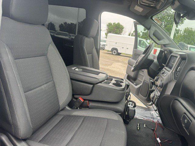 2022 Chevrolet Silverado 1500 4WD Crew Cab Short Bed Custom