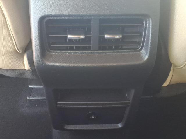 2023 Ford Edge SE
