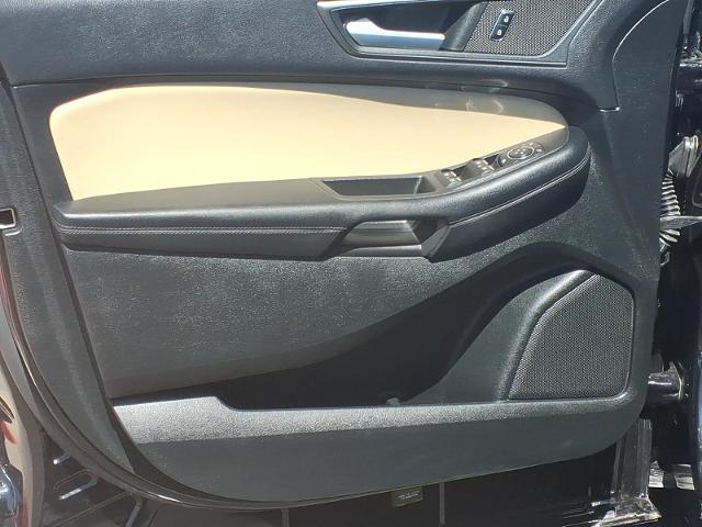 2023 Ford Edge SE