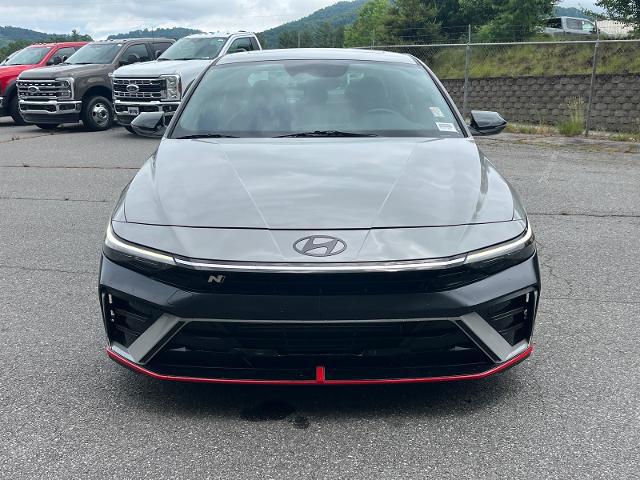 2024 Hyundai Elantra Base