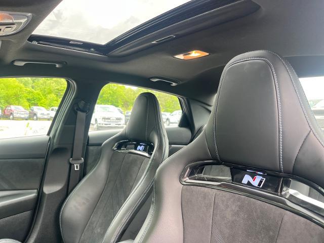 2024 Hyundai Elantra Base