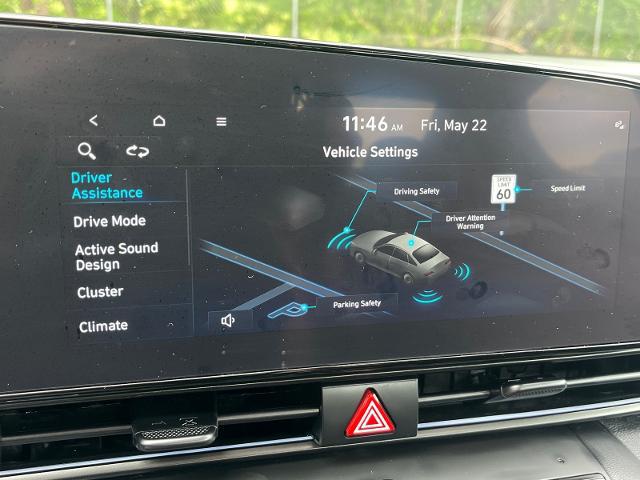 2024 Hyundai Elantra Base