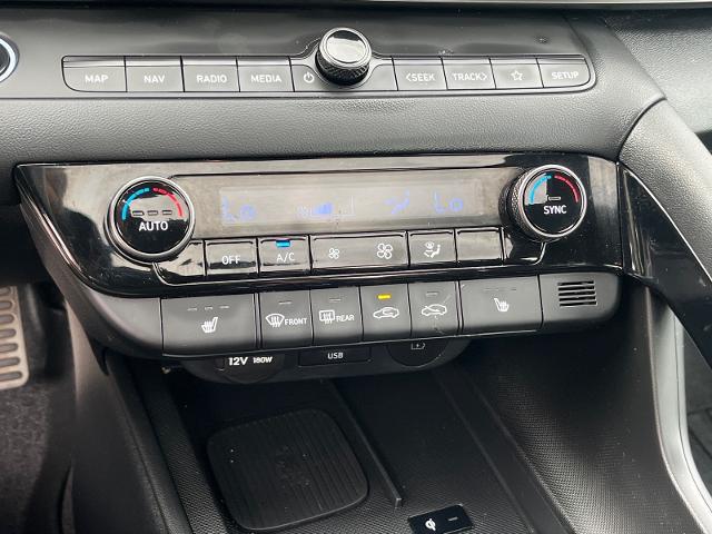2024 Hyundai Elantra Base