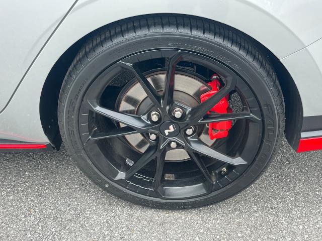 2024 Hyundai Elantra Base