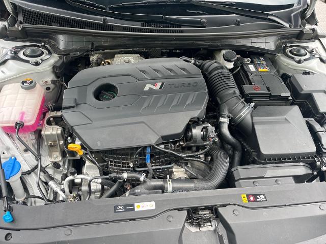 2024 Hyundai Elantra Base