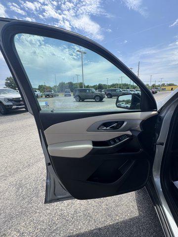 2023 Chevrolet Traverse AWD LS