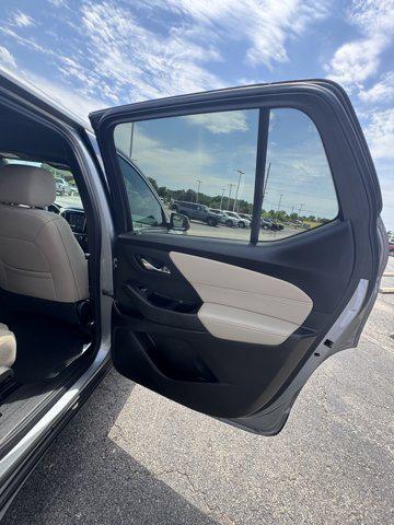 2023 Chevrolet Traverse AWD LS