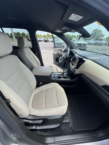 2023 Chevrolet Traverse AWD LS